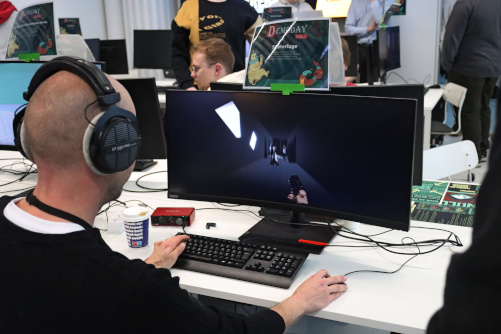 Student videogame 'Subterfuge' being played in Demoday fall 2025.